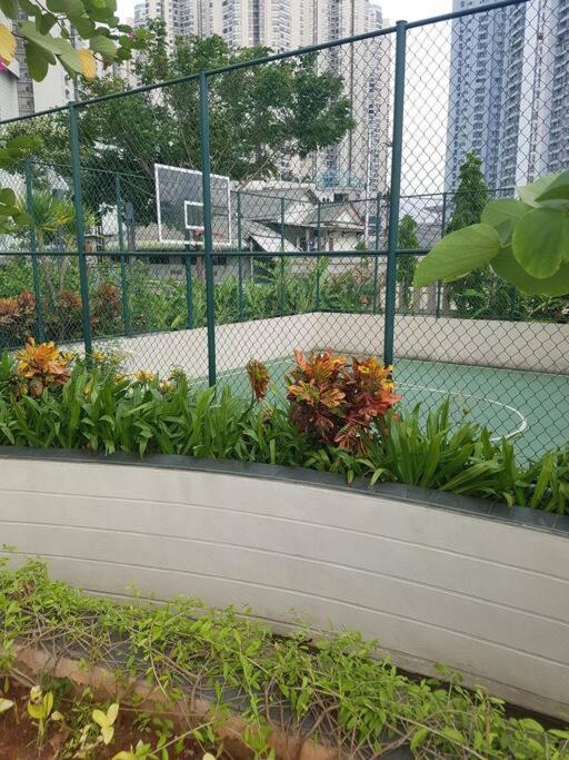 Madison Park 1 Bedroom Near Park Mall *